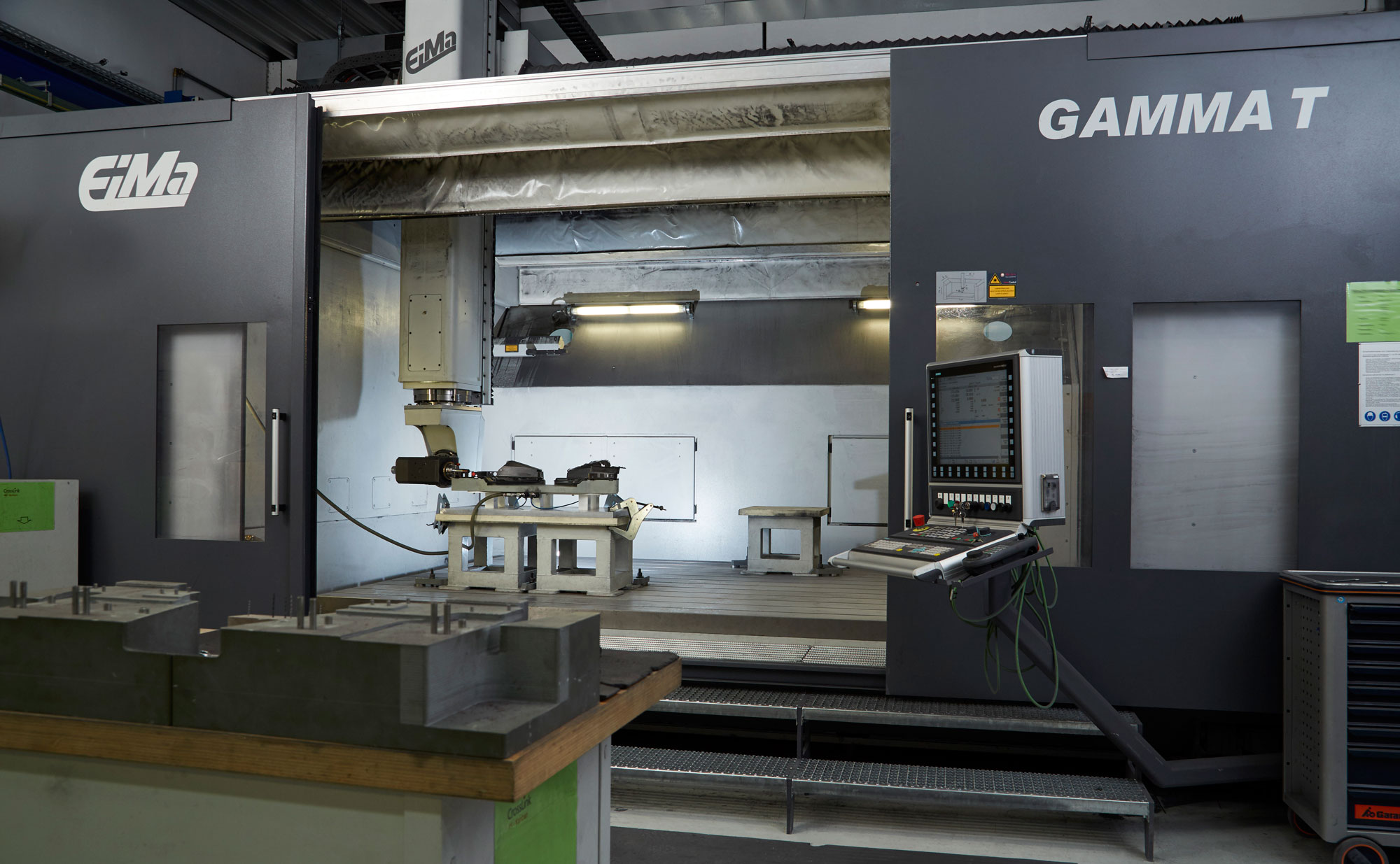 cnc.jpg 